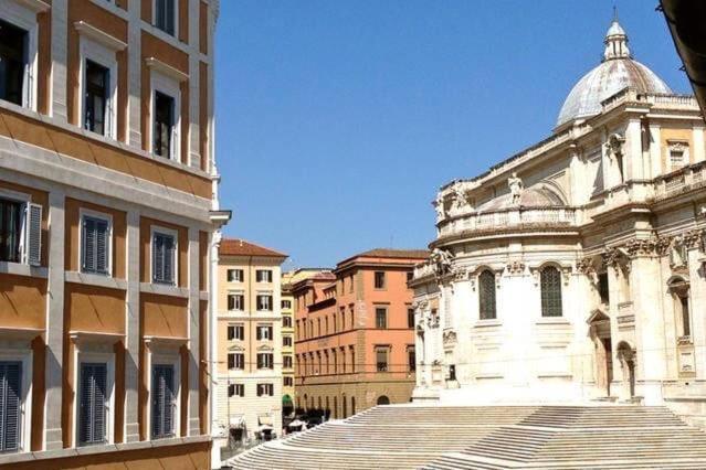 La Dolce Vita - Luxury Colosseum Boutique Apartment Roma Ngoại thất bức ảnh