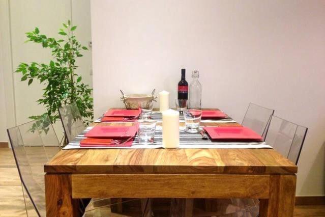 La Dolce Vita - Luxury Colosseum Boutique Apartment Roma Ngoại thất bức ảnh