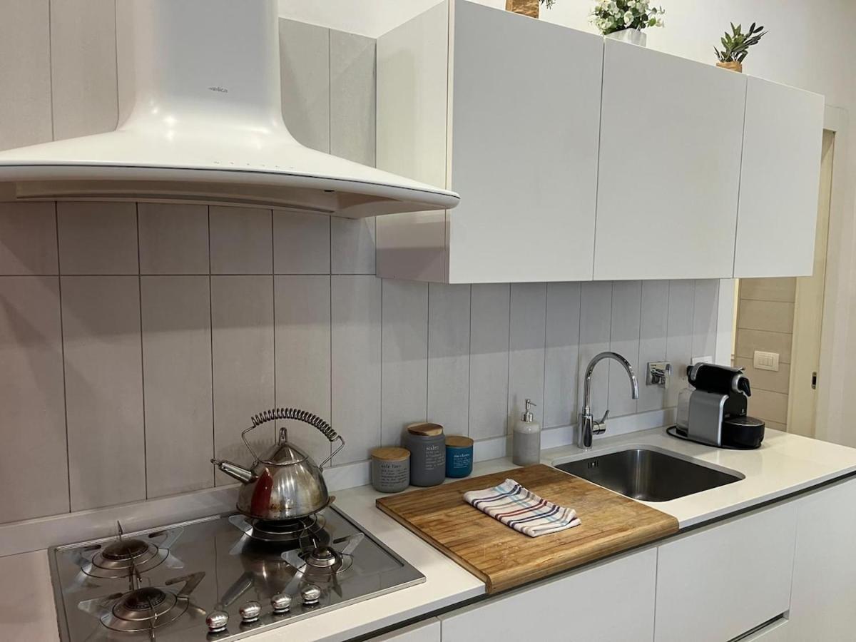 La Dolce Vita - Luxury Colosseum Boutique Apartment Roma Ngoại thất bức ảnh